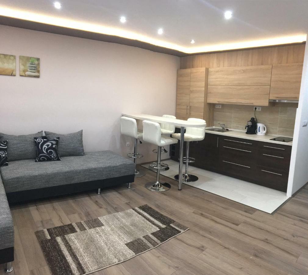 F&M Apartman Eger Luaran gambar