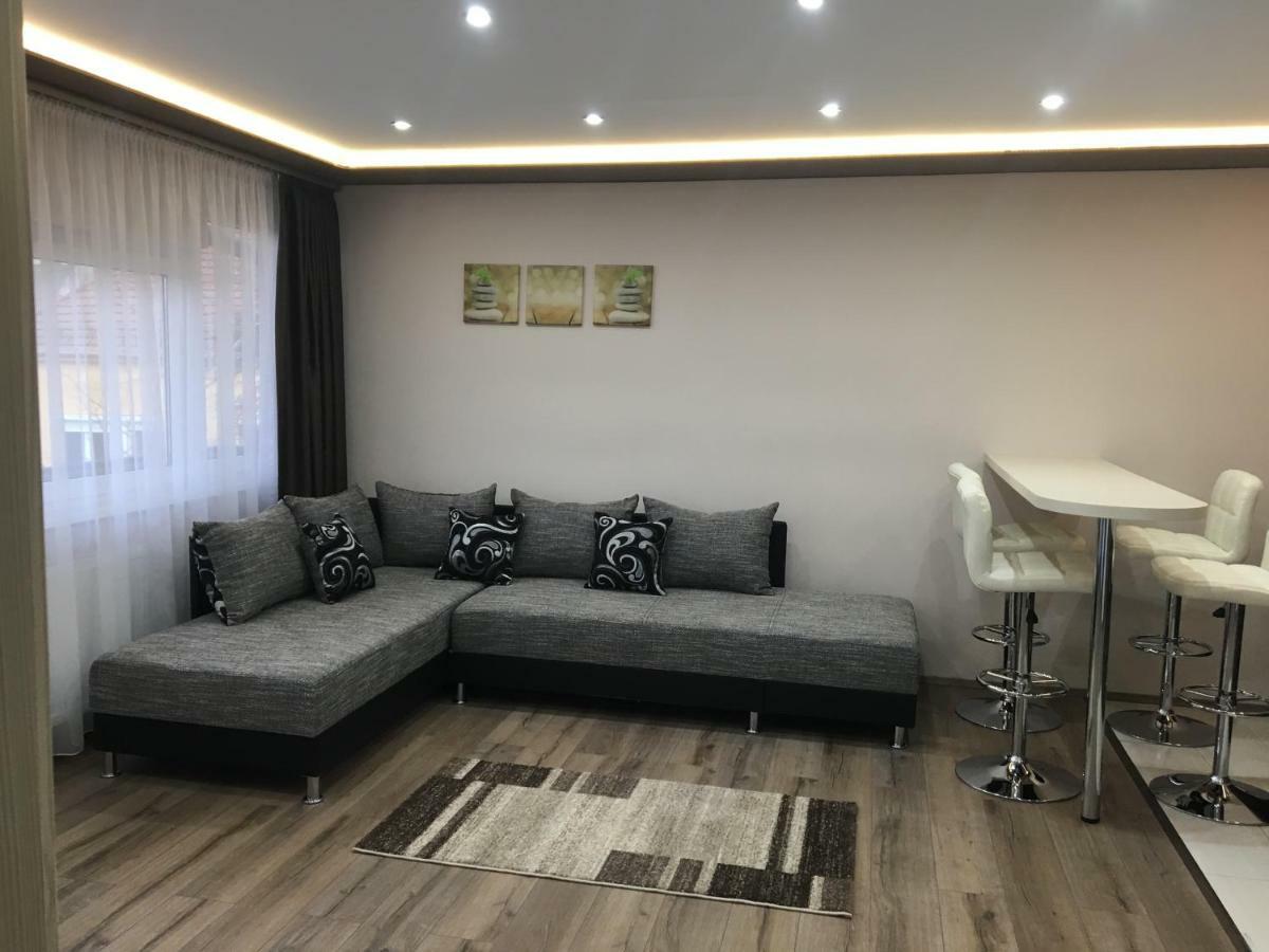 F&M Apartman Eger Luaran gambar
